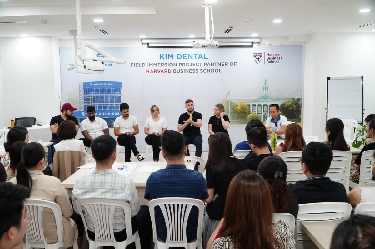 Kim Dental presenting at the FIELD Immersion program